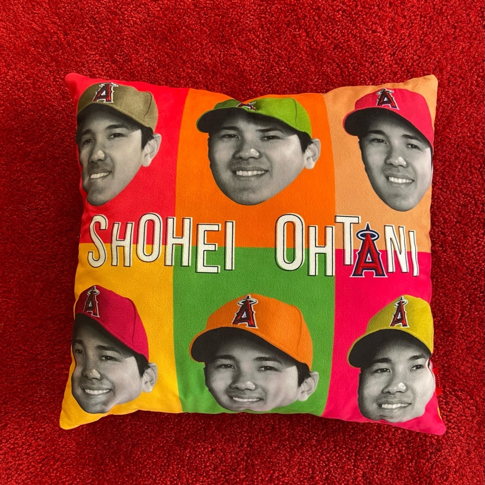 Shohei Ohtani Kloanz Pillow